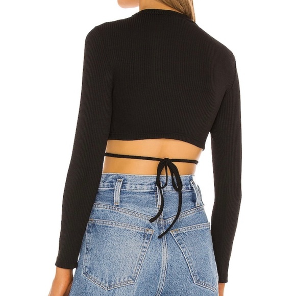 (SOLD ON FB) SUPERDOWN X REVOLVE Mia Crop Top - Picture 2 of 5